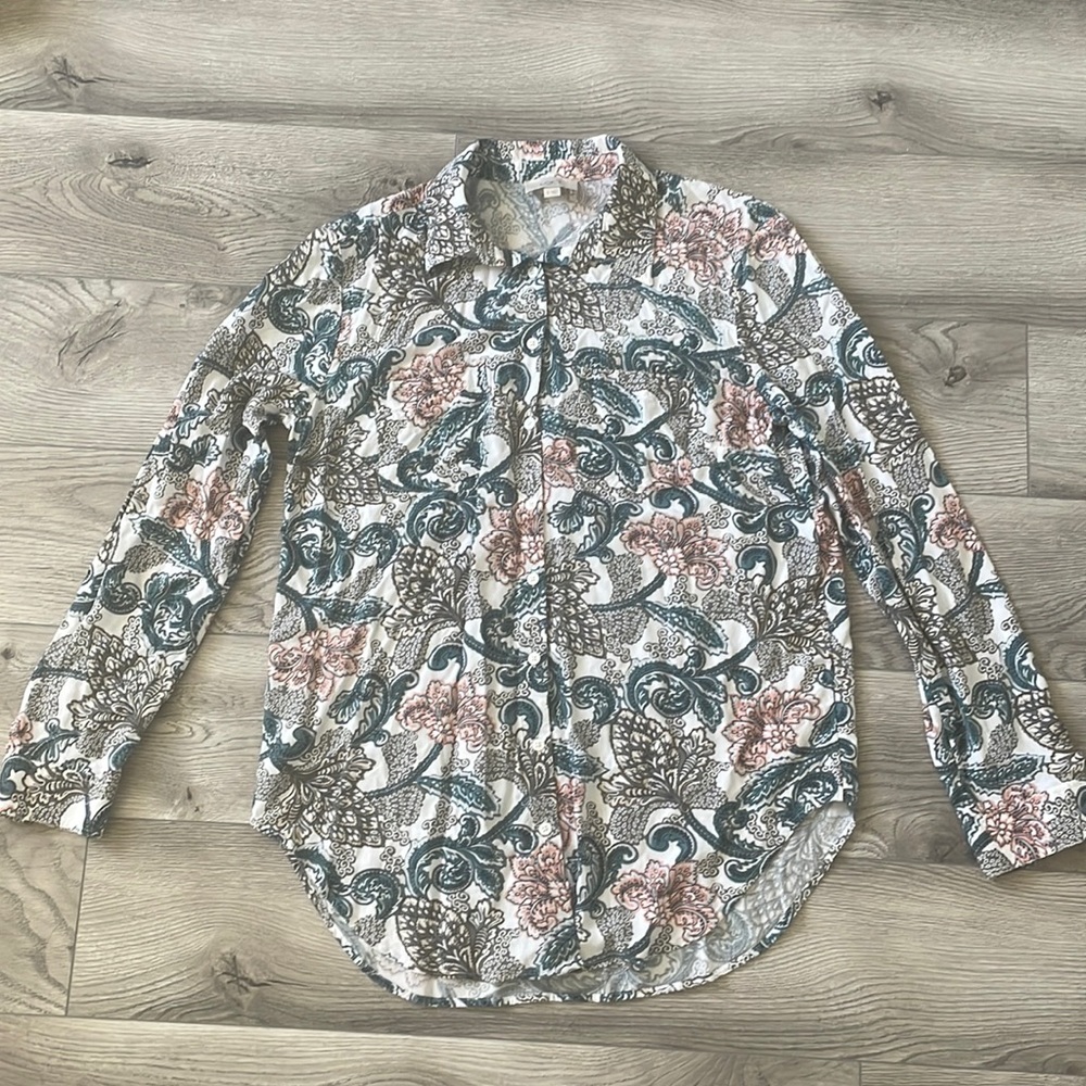- Loft floral long sleeve blouse with buttons, rayon size small